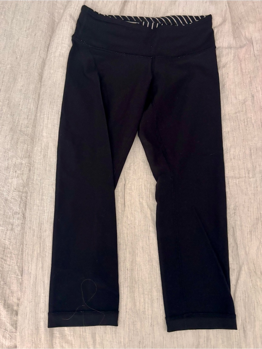 lululemon athletica Black Cropped Yoga Leggings